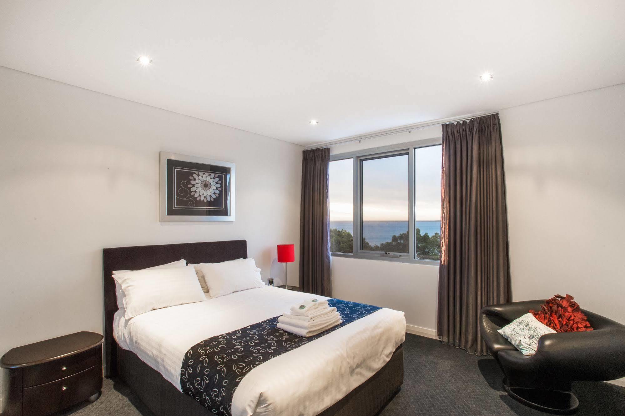 Spinnakers By Rockingham Apartments Luaran gambar
