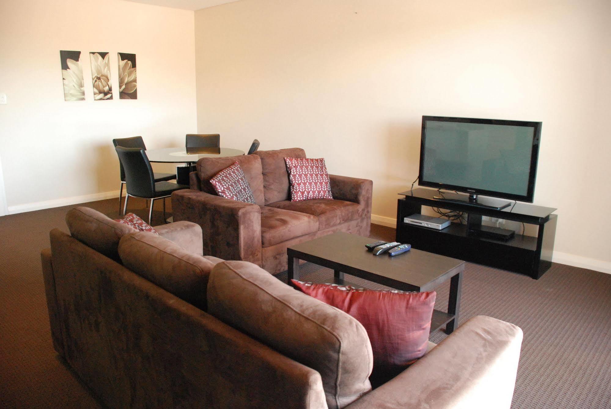 Spinnakers By Rockingham Apartments Luaran gambar