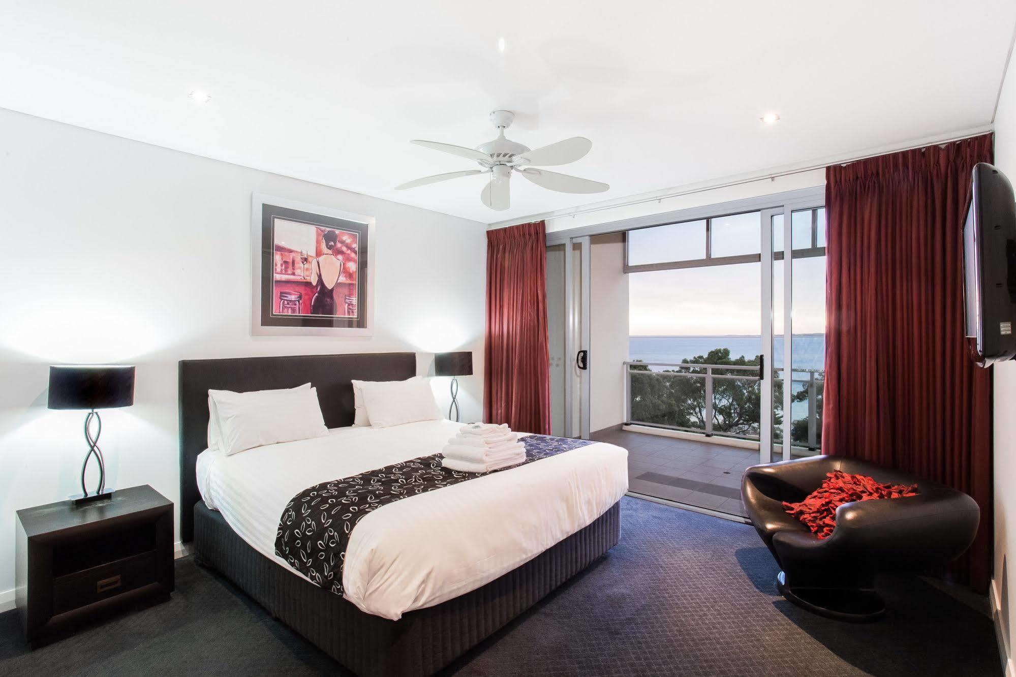 Spinnakers By Rockingham Apartments Luaran gambar