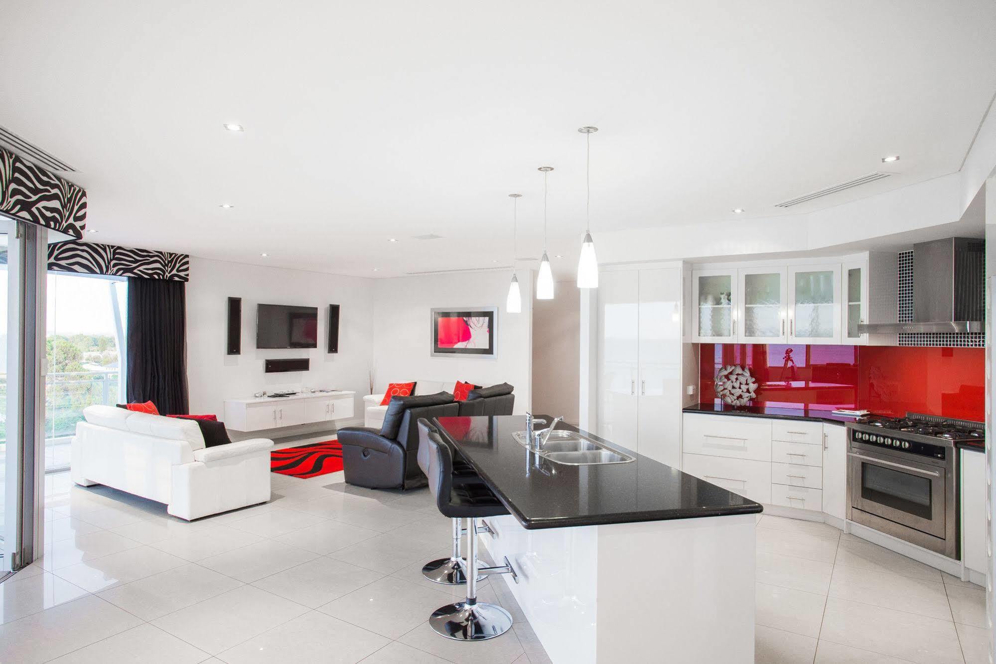 Spinnakers By Rockingham Apartments Luaran gambar